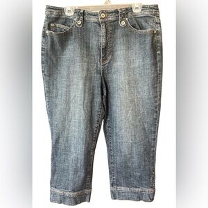 Chico’s Platinum Blue Denim Capri Style Women’s Jeans Size 3